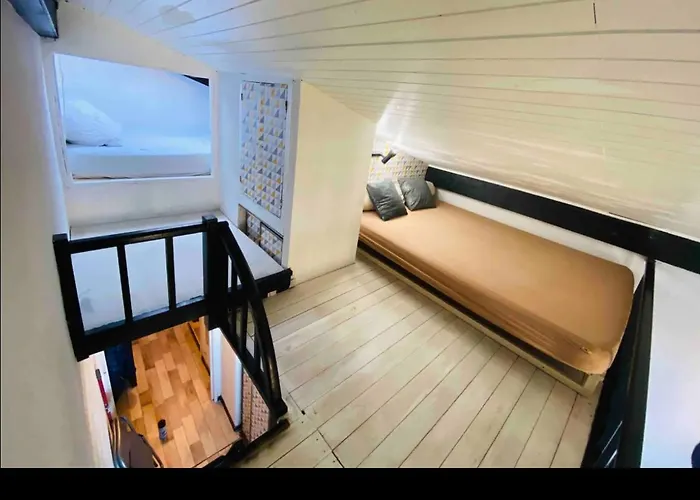 En Duplex A 50m De La Avec Wifi *